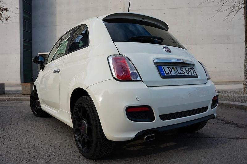 Gebraucht Fiat 500S 69 PS (50 kW) 2014 Weiß Kleinwagen