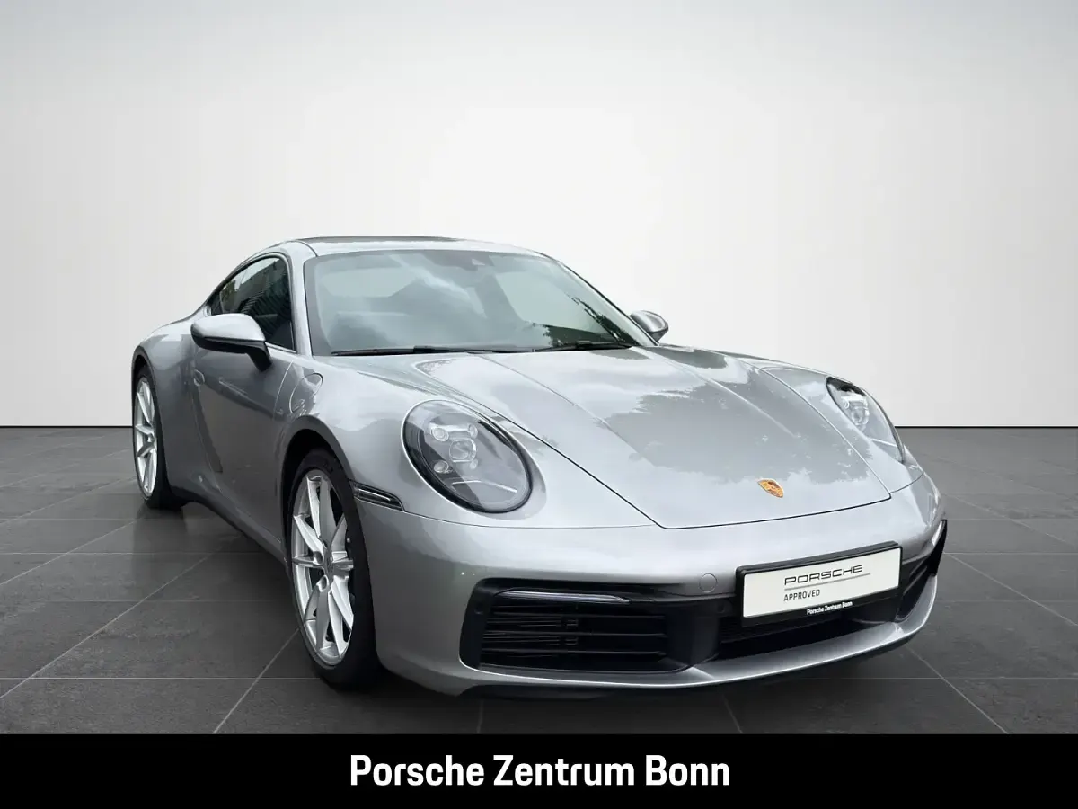 Gebraucht Porsche 911 Carrera 4 385 PS (283 kW) 2023 Silber Coupé