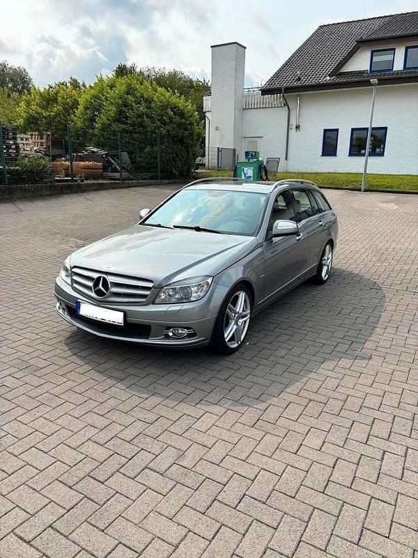 Grau Gebraucht 2007 Mercedes C200 Avantgarde Kombi | 7.499 € (Fairer Preis) - Bild 1/4