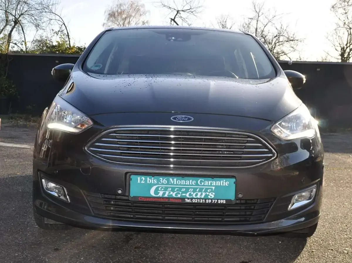 Używany Ford C-MAX Titanium 150 KM (110 kW) 2019 Szary Minivan