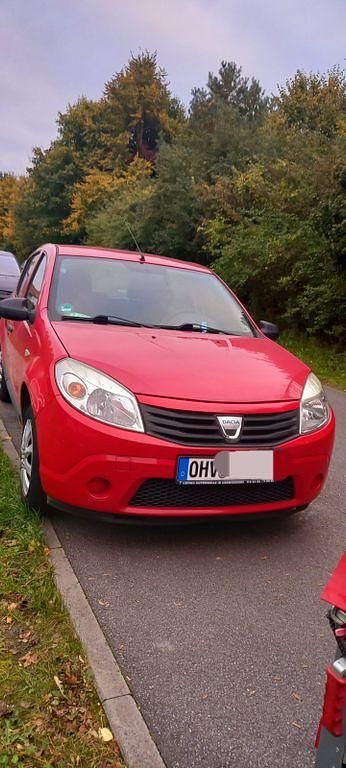 Rot Gebraucht 2009 Dacia Sandero Kleinwagen | 1.300 € (Superpreis) - Bild 1/4