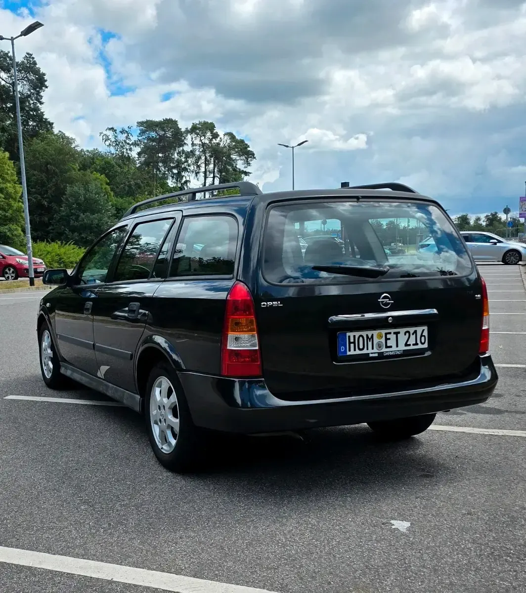 Gebraucht Opel Astra 101 PS (74 kW) 2002 Schwarz Kombi