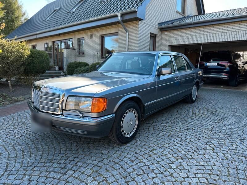 Grau Gebraucht 1991 Mercedes 420 Limousine | 8.900 € - Bild 1/4