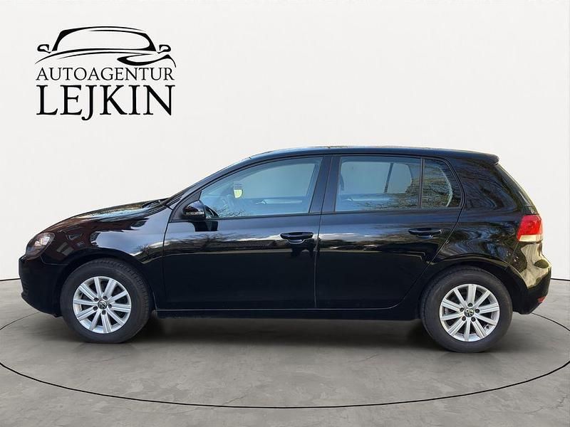Gebraucht VW Golf VI 105 PS (77 kW) 2011 Schwarz Kleinwagen