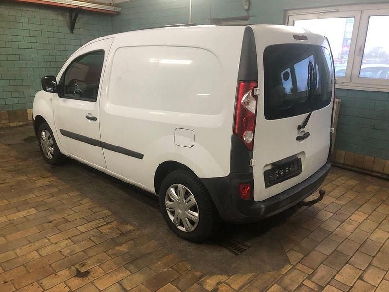 Gebraucht Renault Kangoo Authentique 75 PS (55 kW) 2011 Weiß Van / Kleinbus