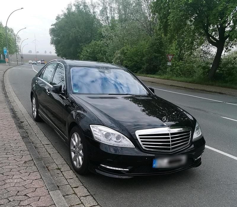 Schwarz Gebraucht 2009 Mercedes S500L AMG Limousine | 22.600 € - Bild 1/4