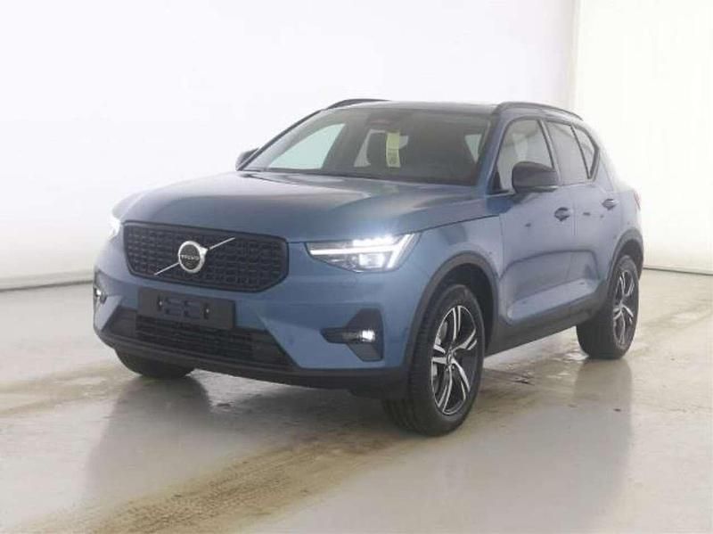 Fjord blue / metallic Gebraucht 2025 Volvo XC40 Plus SUV | 39.890 € (Etwas zu teuer) - Bild 1/4