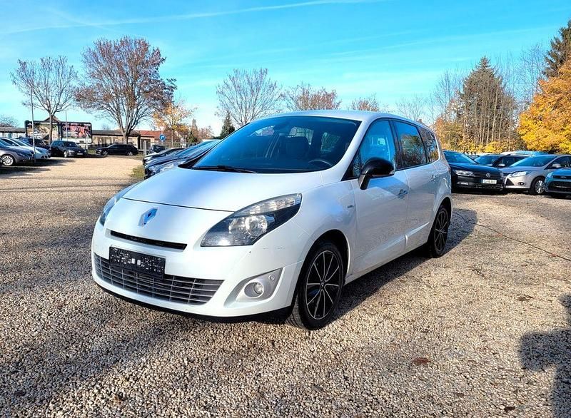 Gebraucht Renault Grand Scénic III 131 PS (96 kW) 2011 Weiß Van / Kleinbus