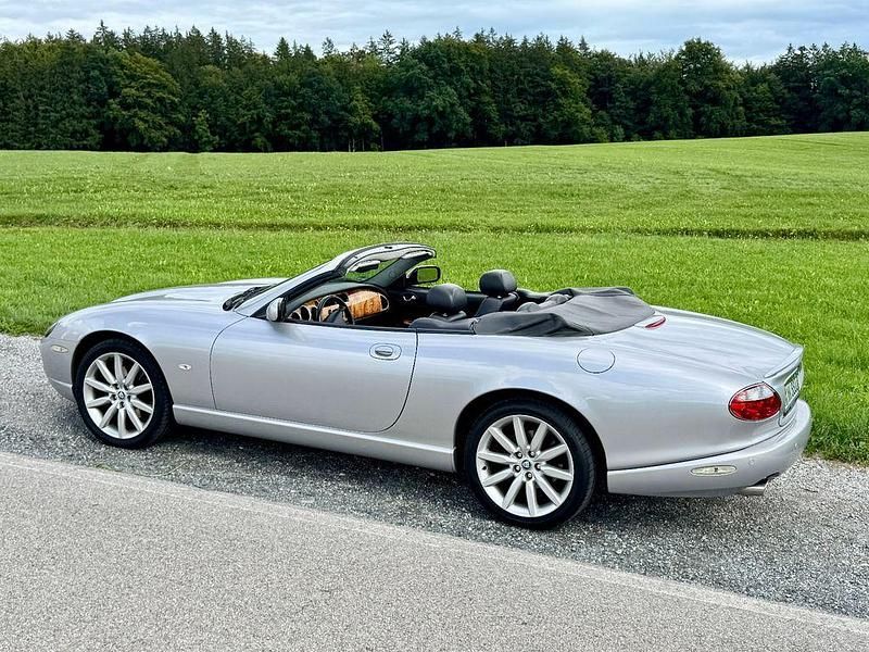 Gebraucht Jaguar XK8 298 PS (219 kW) 2004 Silber Cabrio