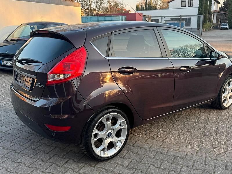 Gebraucht Ford Fiesta 120 PS (88 kW) 2008 Violet Kleinwagen