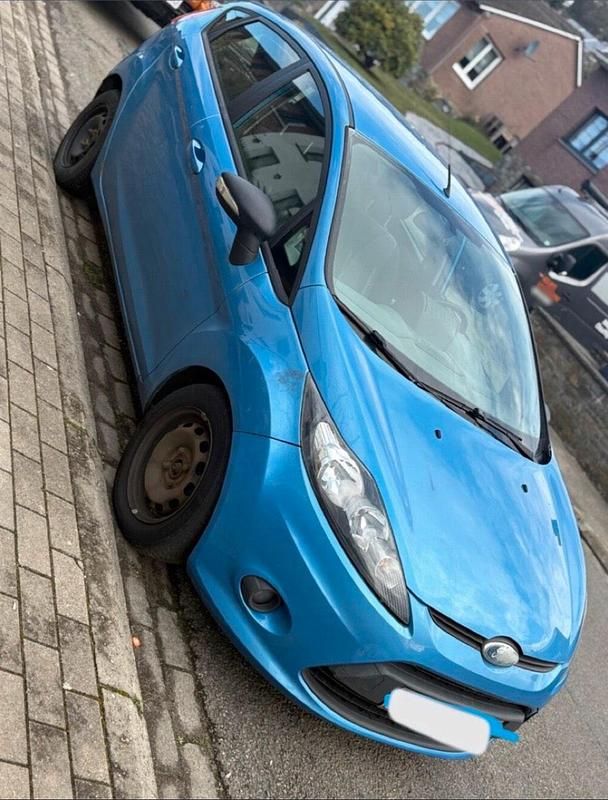 Gebraucht Ford Fiesta 90 PS (66 kW) 2009 Blau Kleinwagen