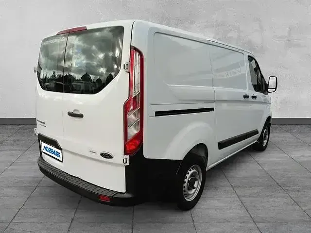 Gebraucht Ford Transit Custom 105 PS (77 kW) 2020 Weiss Van