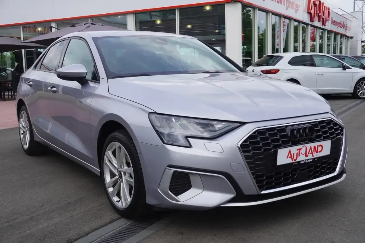 Gebraucht Audi A3 e-tron 110 PS (80 kW) 2022 Grau Kleinwagen