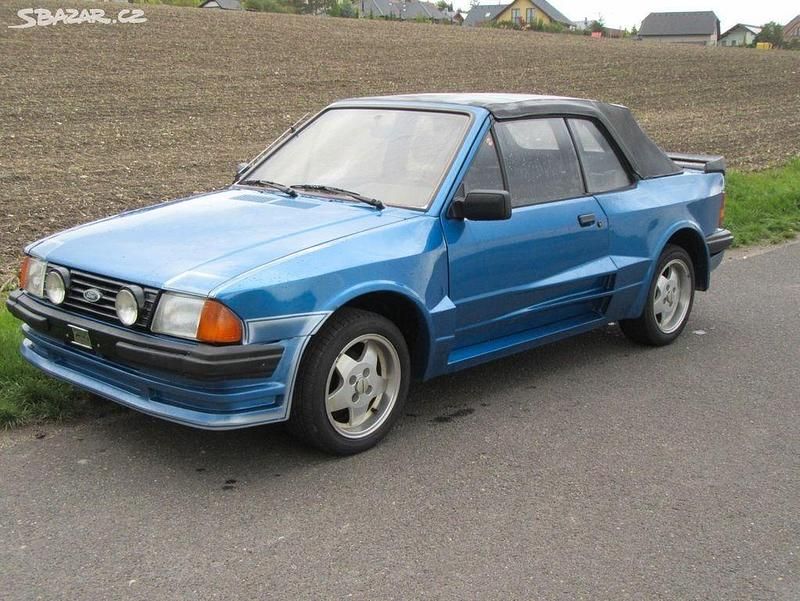 Blau Gebraucht 1987 Ford Escort Cabriolet Cabrio | 10.000 € - Bild 1/4