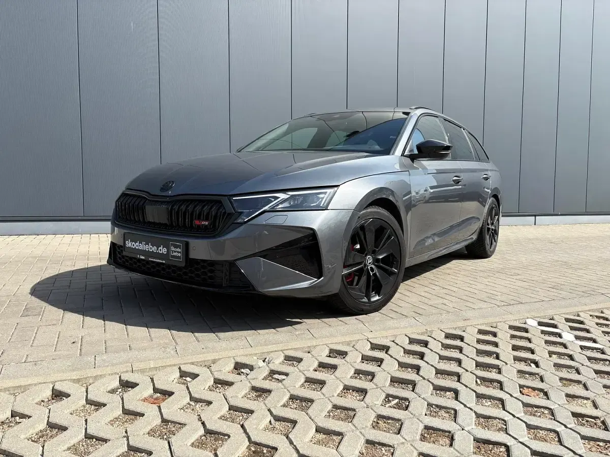 Gebraucht Skoda Octavia RS 265 PS (194 kW) 2024 Graphitegrau metallic Kombi