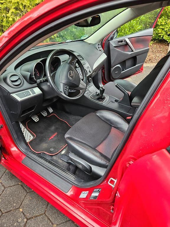 Rot Gebraucht 2012 Mazda 3 Limousine | 9.000 € (Guter Preis) - Bild 1/4
