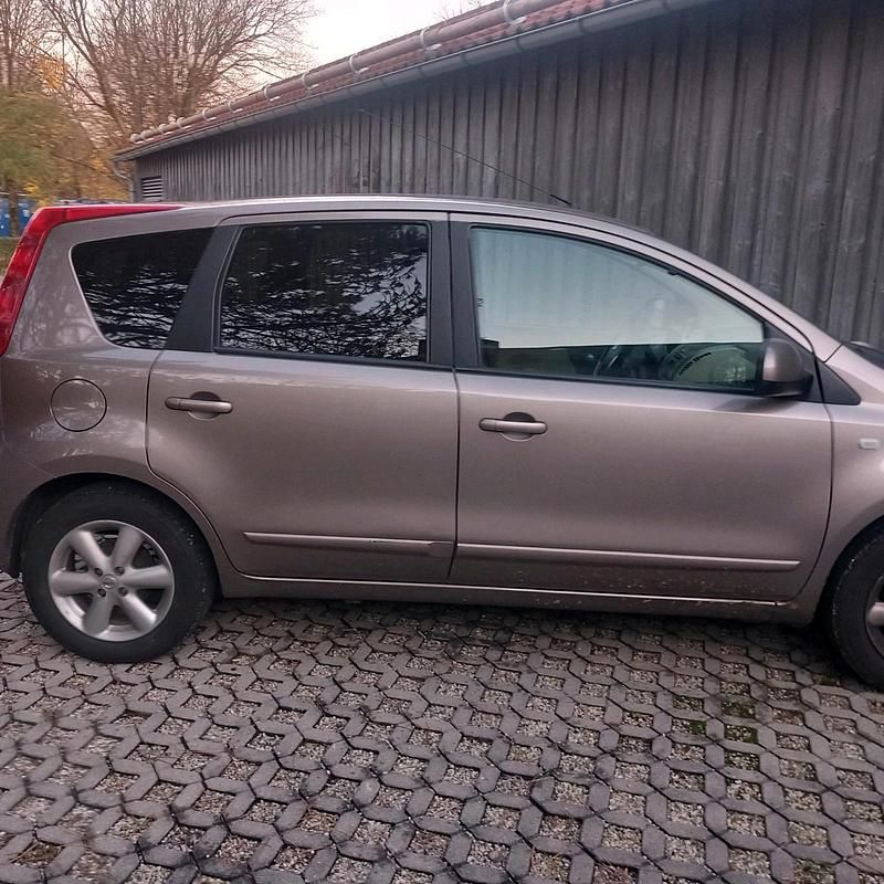 Braun Gebraucht 2006 Nissan Note Kombi | 1.350 € - Bild 1/4