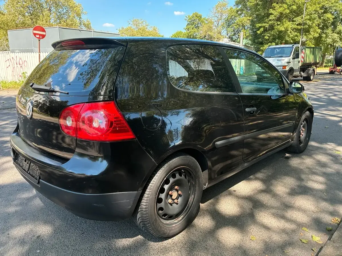 Gebraucht VW Golf IV 75 PS (55 kW) 2005 Schwarz Limousine