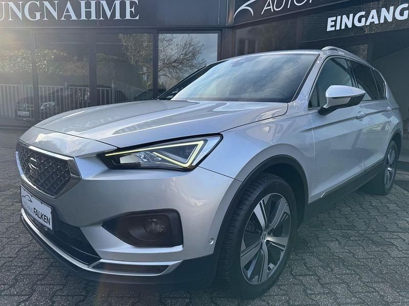 Silber Gebraucht 2021 Seat Tarraco XCELLENCE SUV | 20.880 € (Teuer) - Bild 1/4