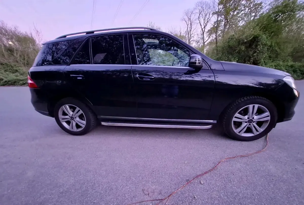 Second-hand Mercedes ML250 2014 Negru SUV