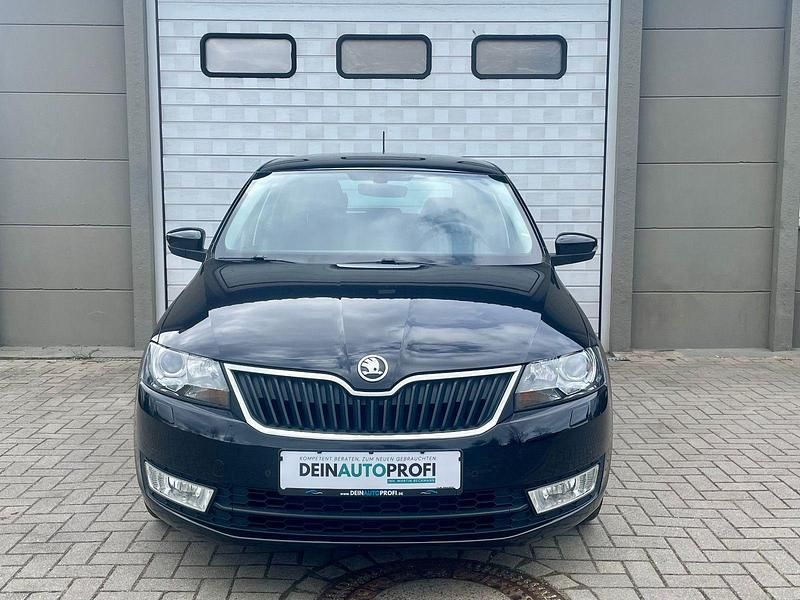 Gebraucht Skoda Rapid Joy 90 PS (66 kW) 2016 Schwarz Kleinwagen