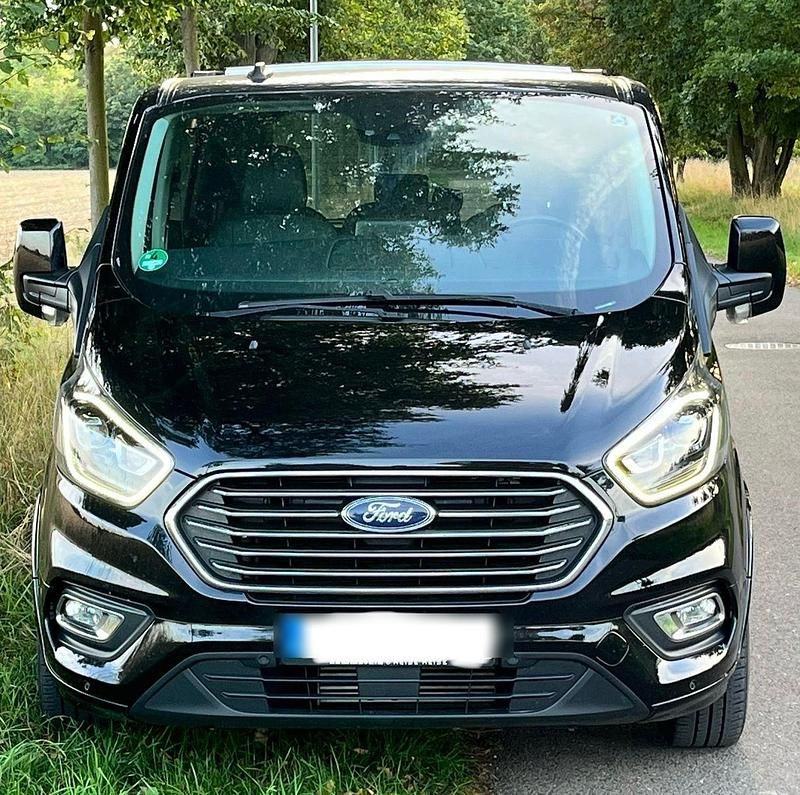 Gebraucht Ford Tourneo Titanium X 185 PS (136 kW) 2020 Schwarz Van / Kleinbus