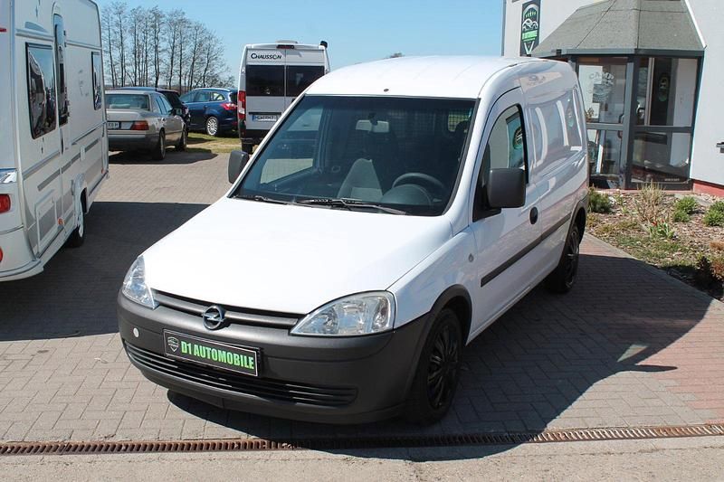 Second-hand Opel Combo 75 CP (55 kW) 2008 Alb Monovolum
