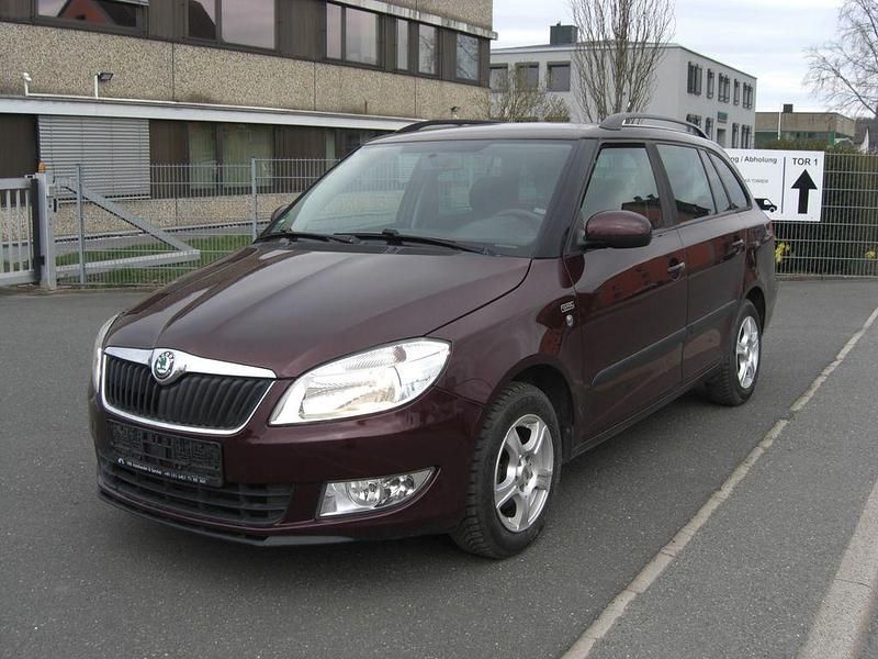 Gebraucht Skoda Fabia 69 PS (50 kW) 2013 Rot Kombi