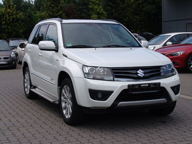 Weiß metallic Gebraucht 2014 Suzuki Grand Vitara SUV | 17.100 € - Bild 1/4