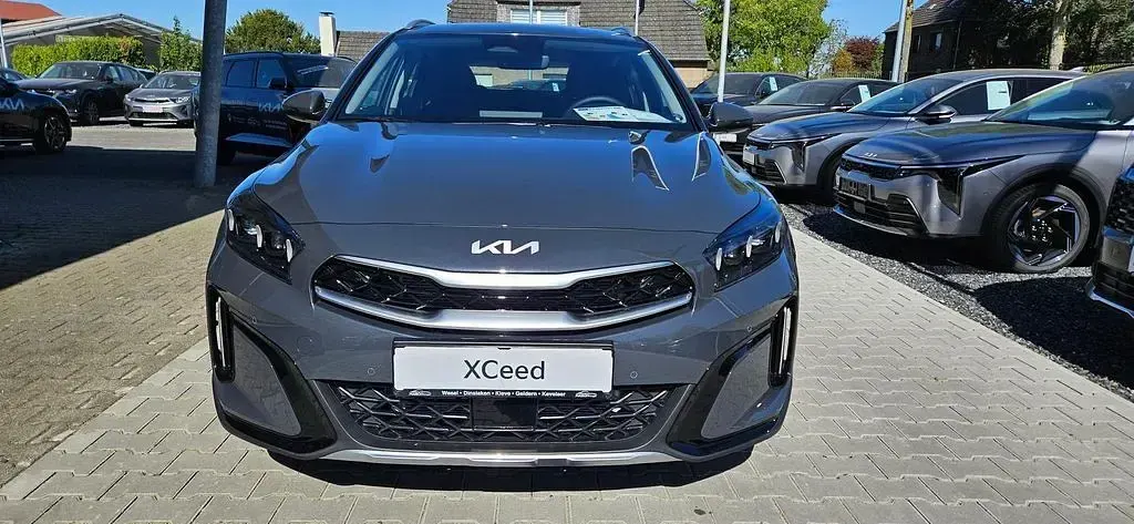 Neu Kia XCeed Spirit 150 PS (110 kW) 2026 Grau SUV