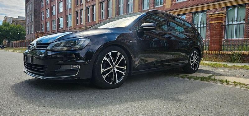 Schwarz Gebraucht 2015 VW Golf VII LOUNGE Kombi | 7.599 € (Superpreis) - Bild 1/4