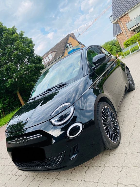 Schwarz Gebraucht 2023 Fiat 500e La Prima Cabrio | 24.999 € (Fairer Preis) - Bild 1/4