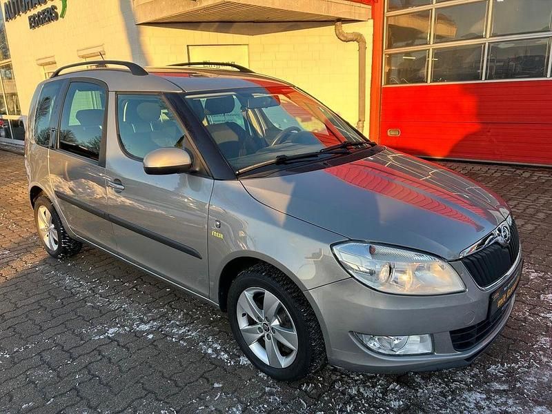 Gebraucht Skoda Roomster Fresh 105 PS (77 kW) 2013 Beige Van / Kleinbus