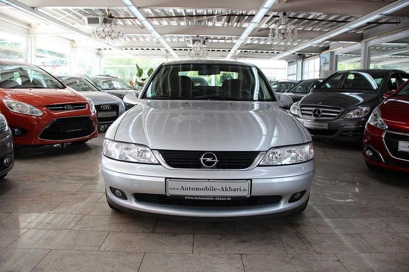 Gebraucht Opel Vectra 101 PS (74 kW) 2001 Grau Limousine