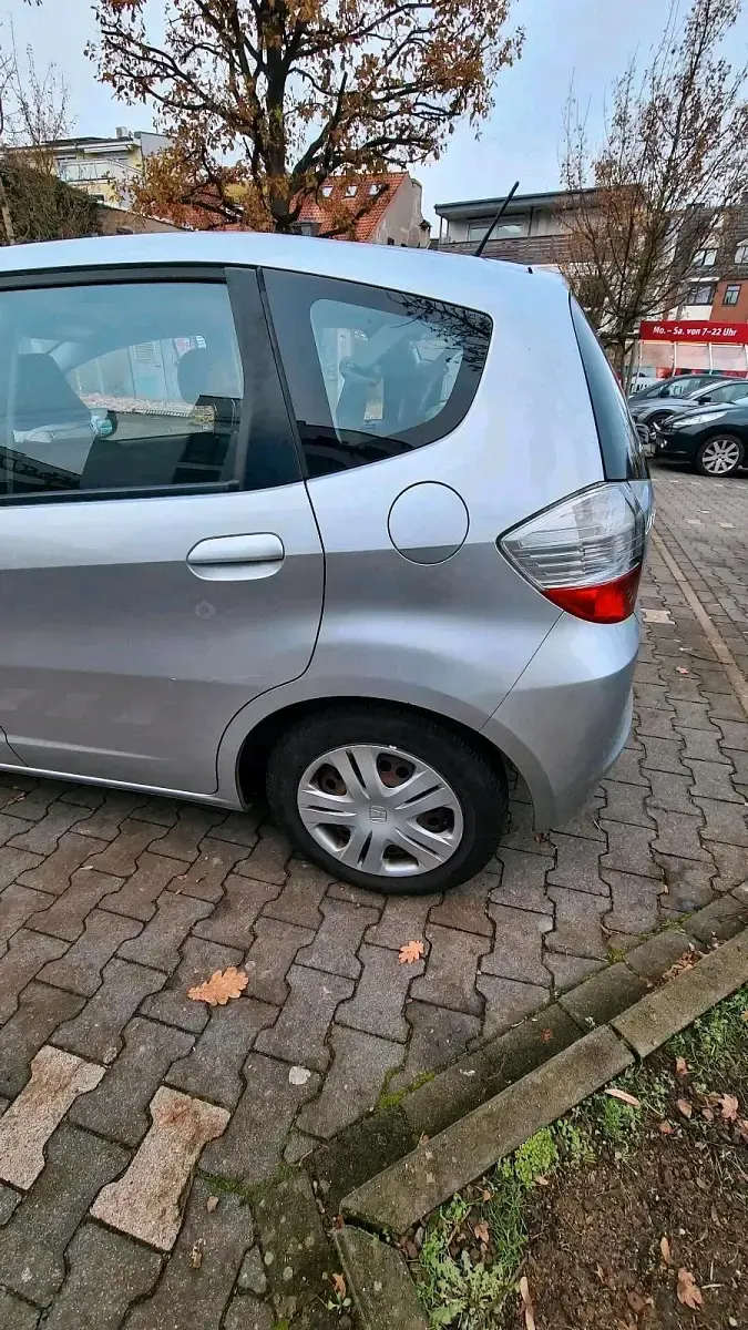Gebraucht Honda Jazz 99 PS (72 kW) 2009 Silber Kleinwagen