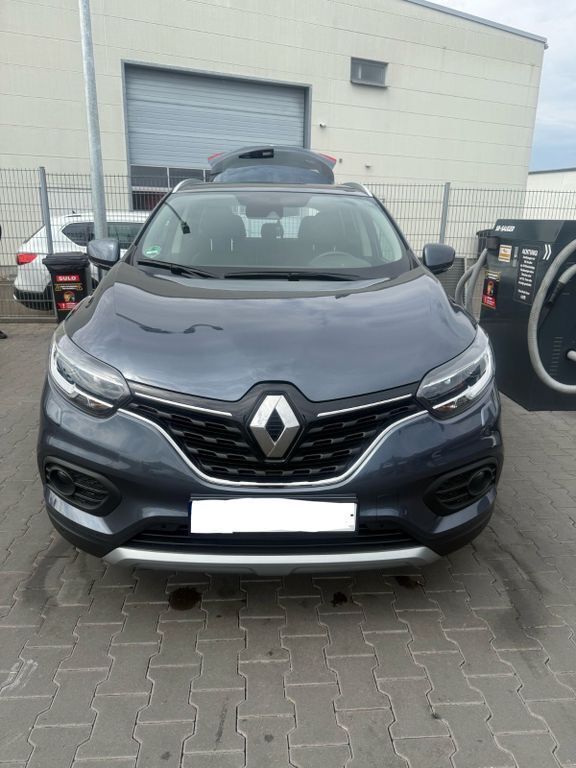Grau Gebraucht 2019 Renault Kadjar LIMITED Deluxe SUV | 16.100 € (Fairer Preis) - Bild 1/4