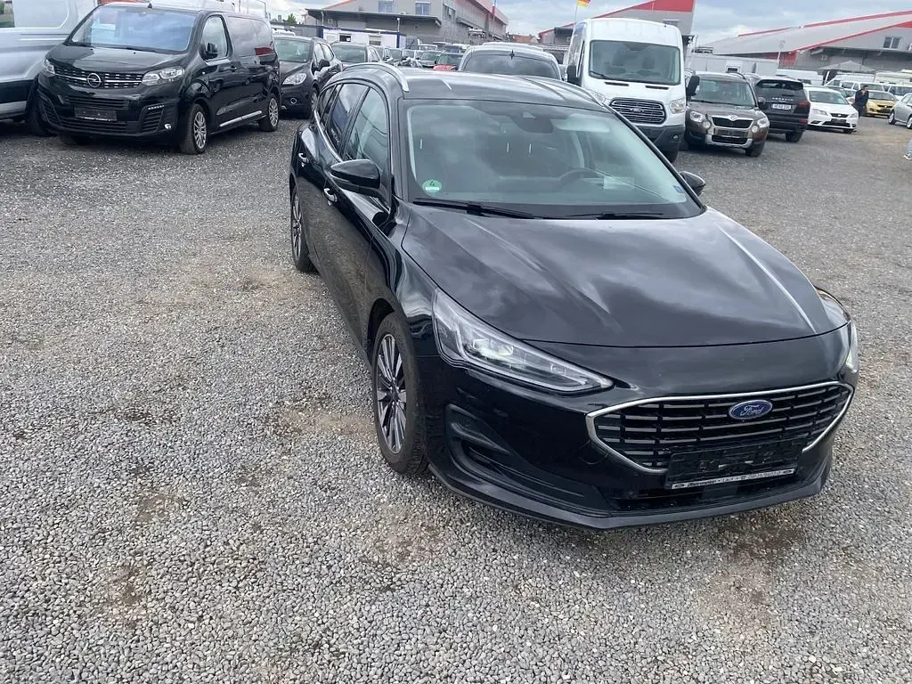 Używany Ford Focus Titanium X 155 KM (114 kW) 2023 Czarny Sedan/Limuzyna