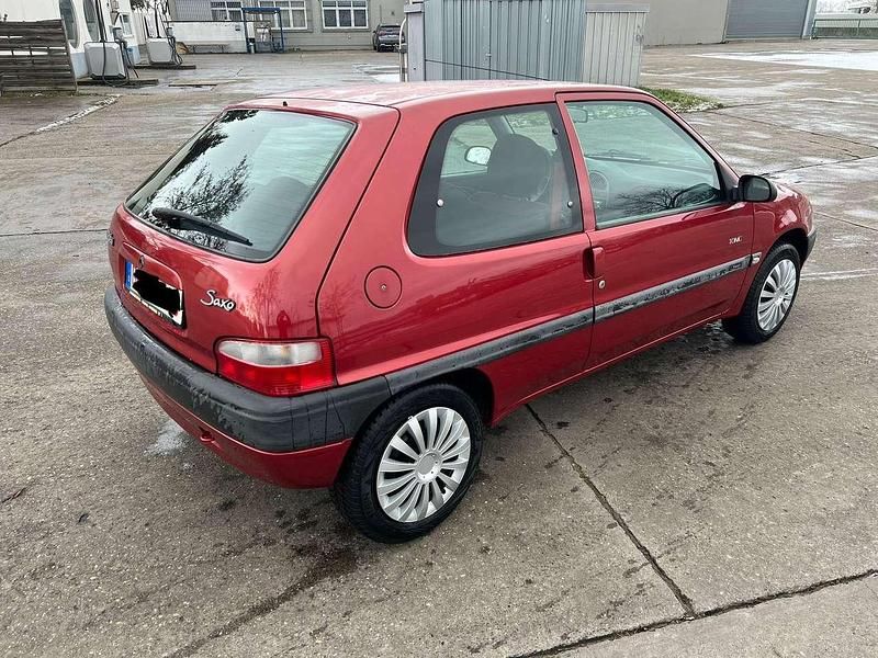 Gebraucht Citroën Saxo 60 PS (44 kW) 2003 Rot Kleinwagen