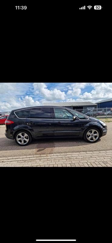 Schwarz Gebraucht 2012 Ford S-MAX S Van / Kleinbus | 5.500 € (Superpreis) - Bild 1/4