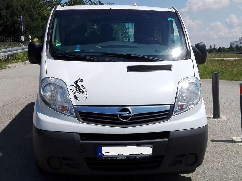 Weiß Gebraucht 2013 Opel Vivaro Van | 14.000 € - Bild 1/4