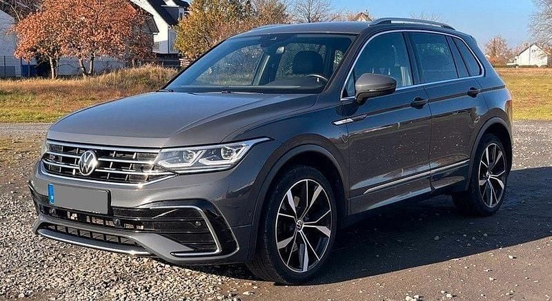 Grau Gebraucht 2021 VW Tiguan R-line SUV | 28.900 € (Superpreis) - Bild 1/4