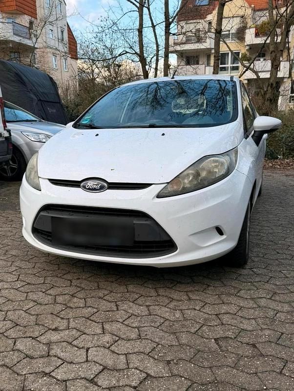 Gebraucht Ford Fiesta 95 PS (69 kW) 2010 Weiß Kleinwagen