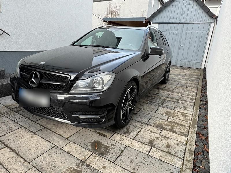 Gebraucht Mercedes C250 AMG line 204 PS (150 kW) 2013 Schwarz Kombi