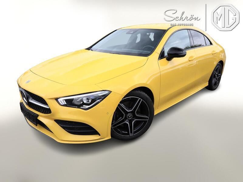 Sonnengelb Gebraucht 2021 Mercedes CLA200 AMG line Limousine | 30.326 € (Fairer Preis) - Bild 1/4