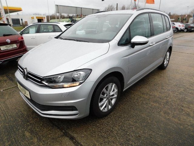 Gebraucht VW Touran Comfortline 110 PS (80 kW) 2015 Silber metallic Van / Kleinbus