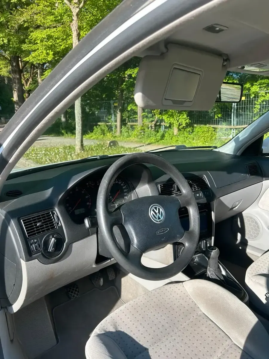 Gebraucht VW Golf IV 101 PS (74 kW) 1998 Weiß Kleinwagen