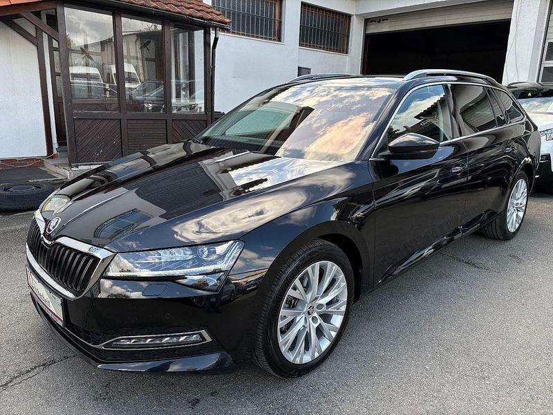 Cerna magic/black magic Gebraucht 2022 Skoda Superb Style Kombi | 27.900 € (Guter Preis) - Bild 1/4