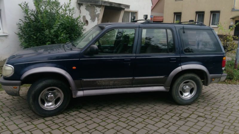Ford explorer u2