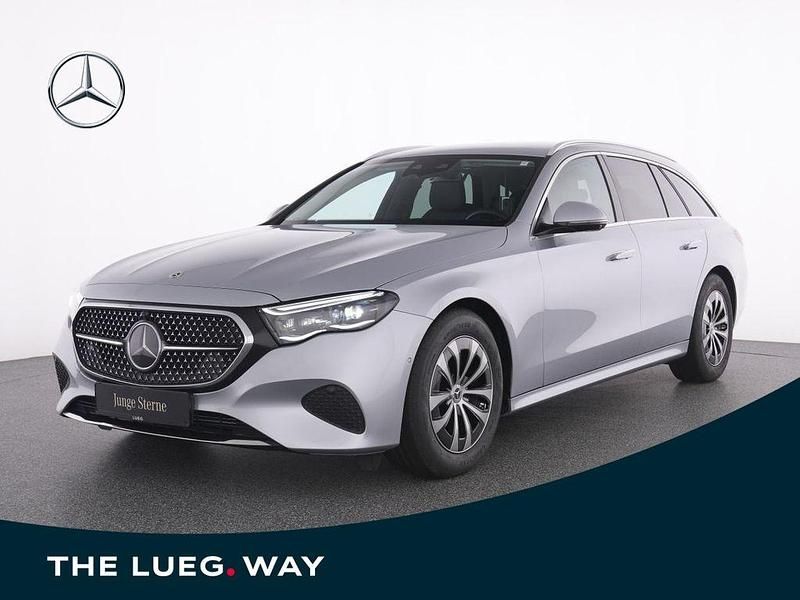 Silber metalliclack hightechsi Gebraucht 2023 Mercedes E220 Avantgarde Kombi | 45.999 € (Guter Preis) - Bild 1/4