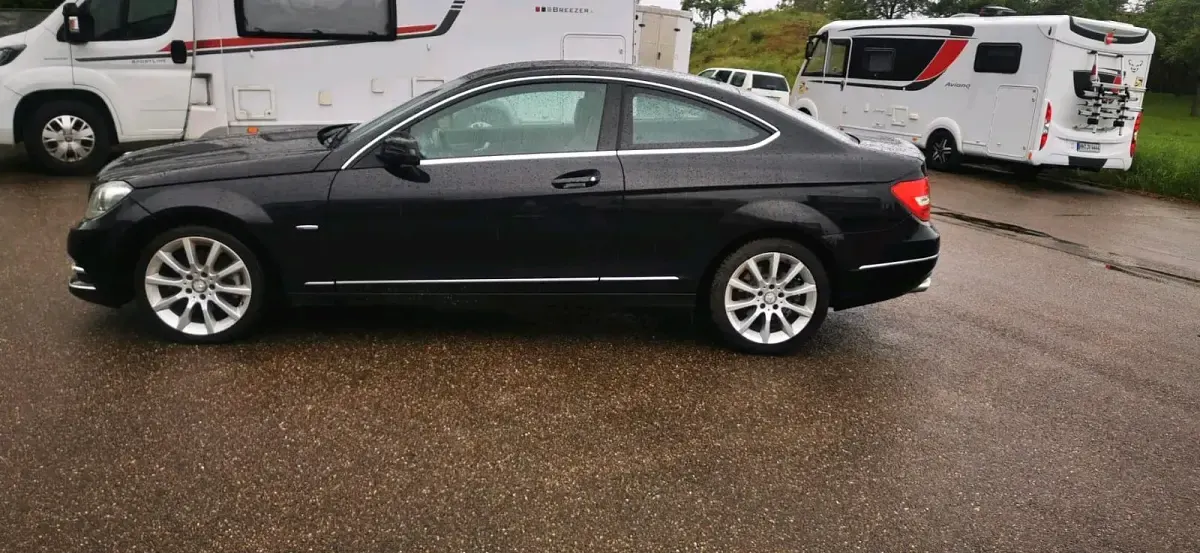 Gebraucht Mercedes C220 170 PS (125 kW) 2012 Schwarz Coupé